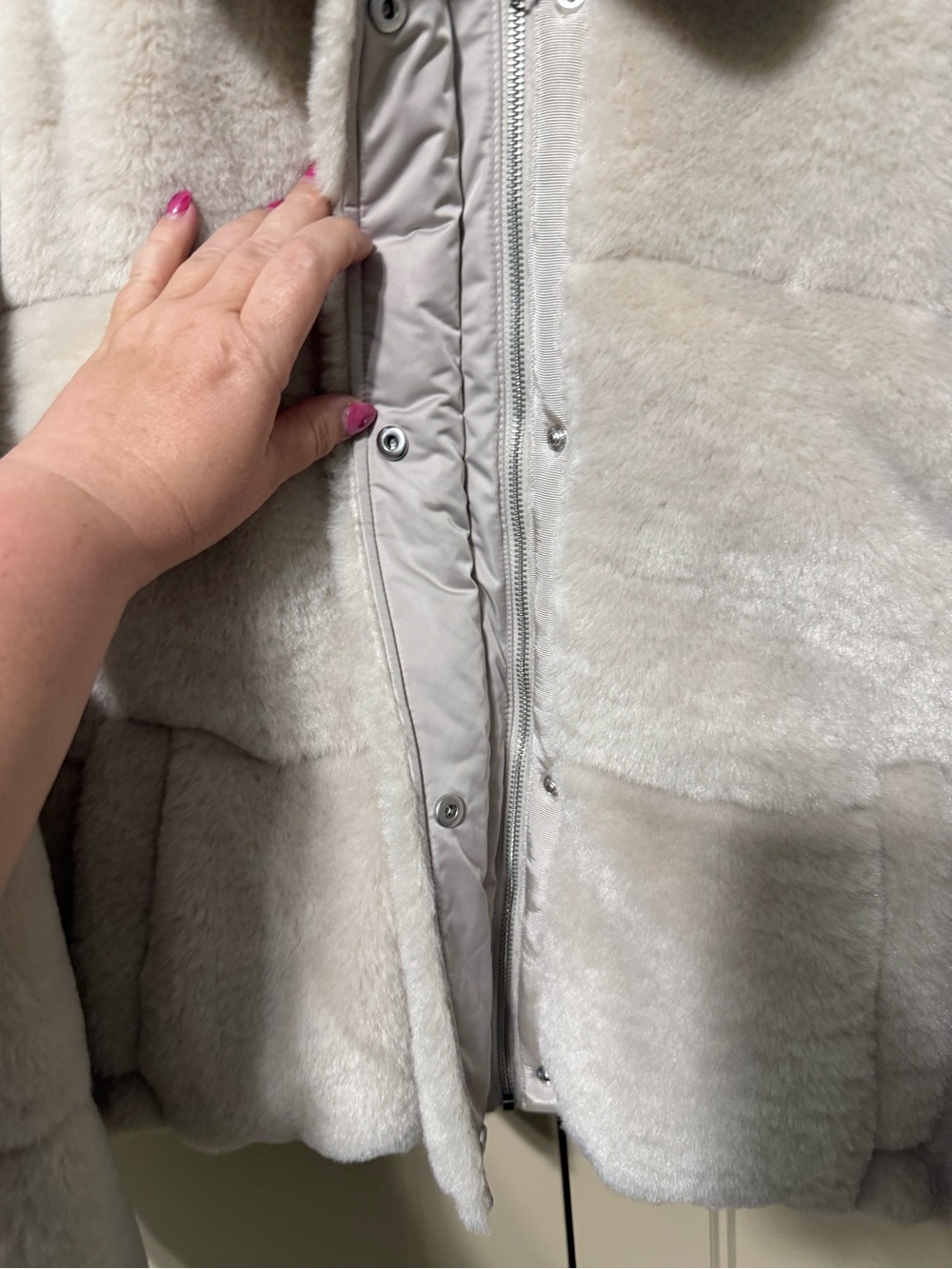 Abercrombie & Fitch Light Cream Faux Fur-Lined Jacket - Picture 3 of 11